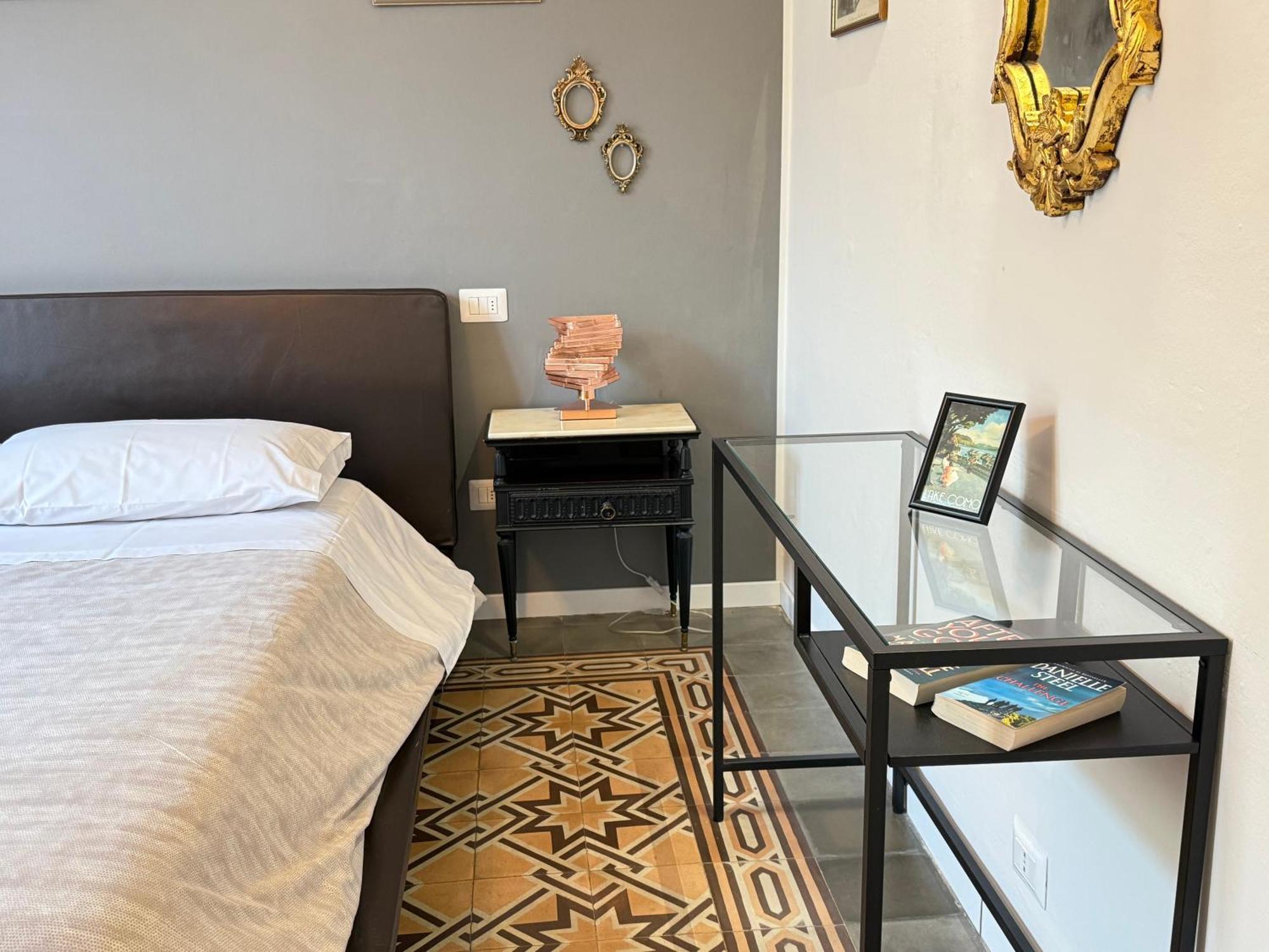 Comoluxhouse- Intero Appartamento Exteriér fotografie