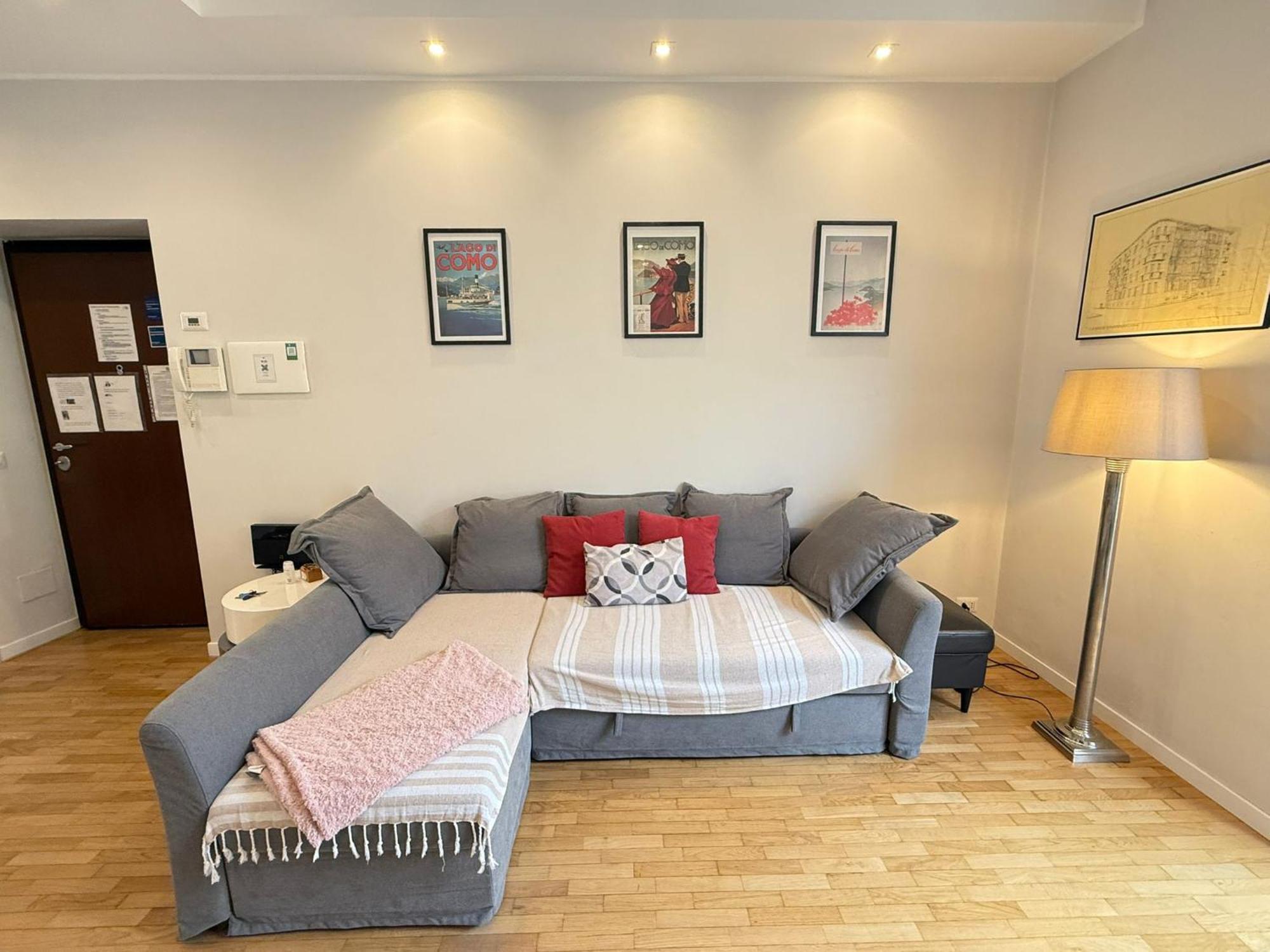 Comoluxhouse- Intero Appartamento Exteriér fotografie